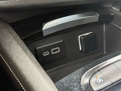 Used 2021 Buick Envision Preferred image 24