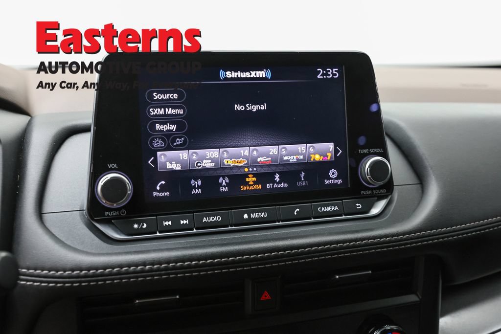 Used 2023 Nissan Rogue SV AWD/4WD image 19