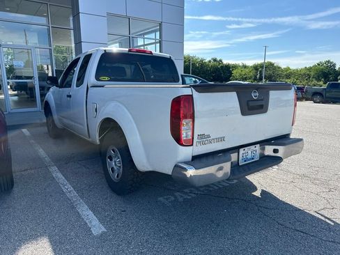 Used 2015 Nissan Frontier S RWD image 4