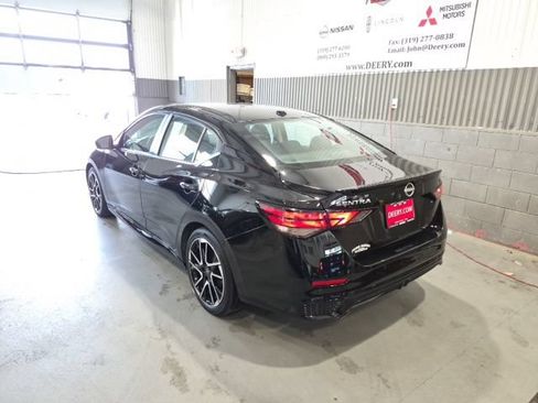 Used 2024 Nissan Sentra SR FWD image 5