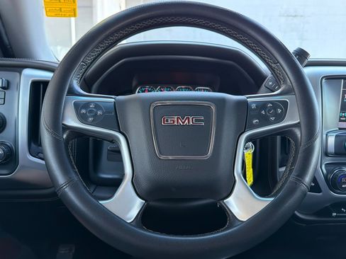 Used 2018 GMC Sierra 1500 SLT w/ SLT Premium Package AWD/4WD image 18