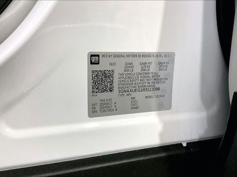 Certified 2024 Chevrolet Equinox LT w/ LPO, Floor Liner Package image 31