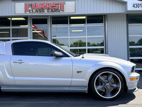 Used 2007 Ford Mustang GT Premium RWD image 10