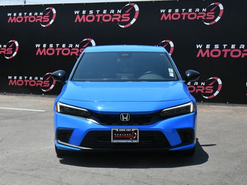 Used 2024 Honda Civic Sport image 2