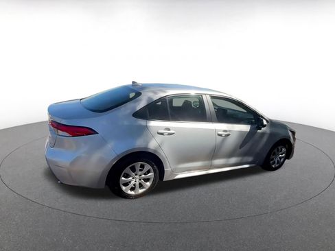 Used 2025 Toyota Corolla LE image 15