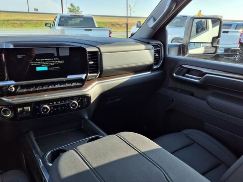 New 2025 Chevrolet Silverado 2500 LT w/ Trail Boss Package image 13