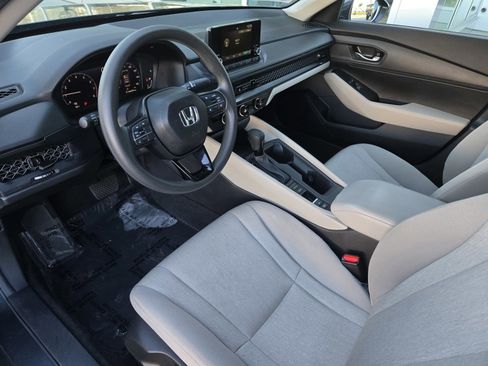 Used 2025 Honda Accord LX image 8