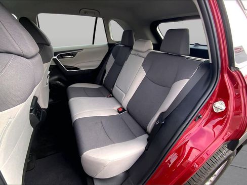 Used 2023 Toyota RAV4 XLE AWD/4WD image 21