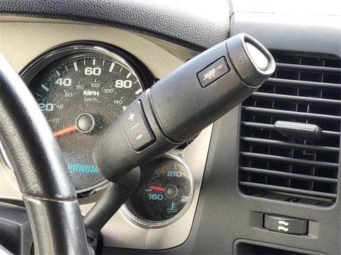 Used 2009 Chevrolet Silverado 1500 LT w/ Regional Value Package image 23
