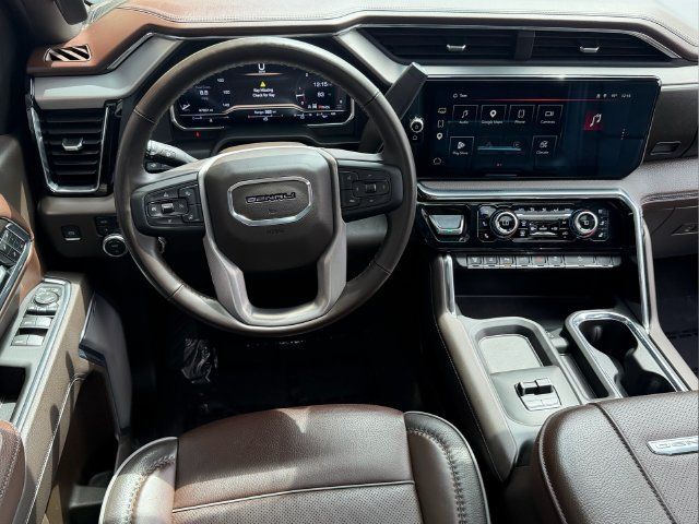 Used 2025 GMC Sierra 2500 Denali w/ Denali Reserve Package AWD/4WD image 13