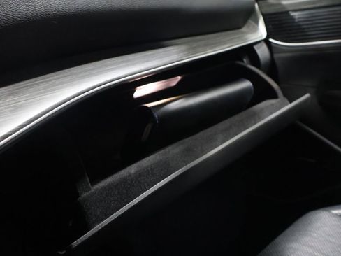 Used 2024 Jeep Wagoneer L Series III w/ Flexible Seating Group image 29