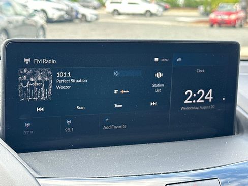 Used 2023 Acura RDX image 16