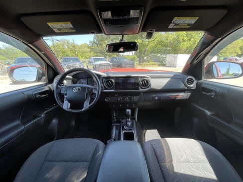 Used 2016 Toyota Tacoma TRD Sport w/ Towing Package RWD image 15