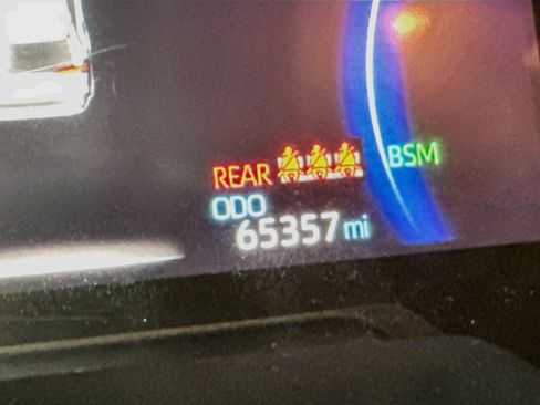 Used 2021 Toyota RAV4 Limited AWD/4WD image 19