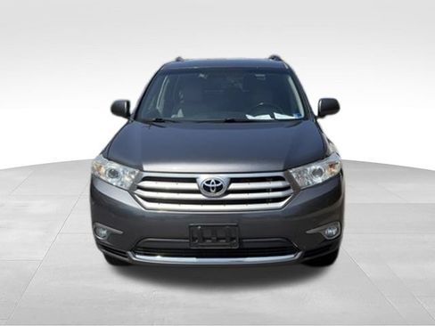 Used 2013 Toyota Highlander Limited AWD/4WD image 25