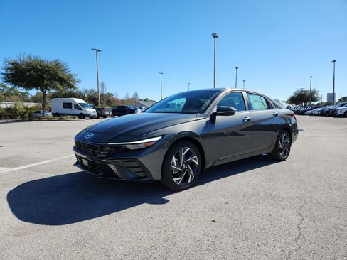 New 2026 Hyundai Elantra Limited image 1