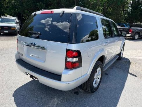 Used 2010 Ford Explorer XLT RWD image 5