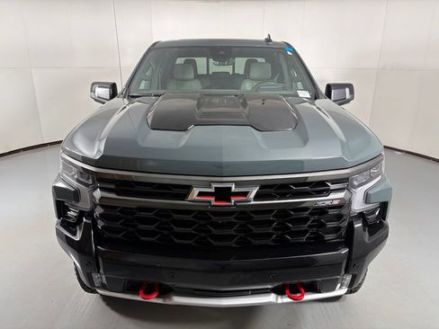 Certified 2025 Chevrolet Silverado 1500 ZR2 w/ Technology Package AWD/4WD image 4