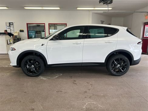 New 2025 Dodge Hornet GT w/ GT Blacktop Package image 5