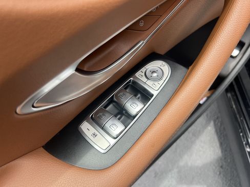 Used 2020 Mercedes-Benz E 450 Cabriolet image 15