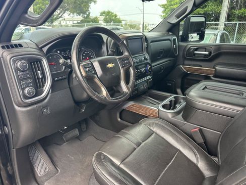 Used 2020 Chevrolet Silverado 2500 High Country w/ Z71 Off-Road Package AWD/4WD image 8