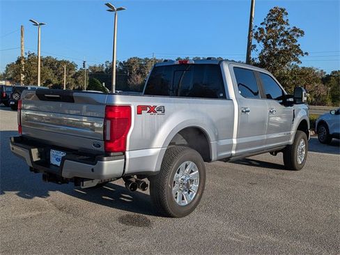 Certified 2022 Ford F350 Platinum w/ FX4 Off-Road Package image 4