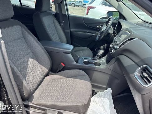 Used 2024 Chevrolet Equinox LT w/ LPO, Floor Liner Package FWD image 7