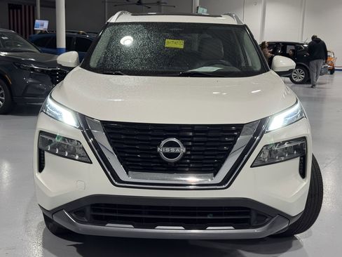 Used 2023 Nissan Rogue SL image 18