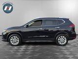 Used 2019 Nissan Rogue SV image 2