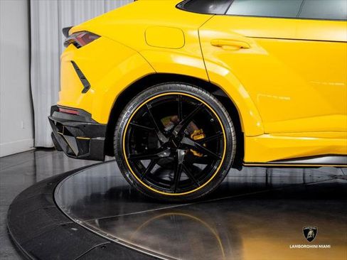Used 2019 Lamborghini Urus AWD/4WD image 30