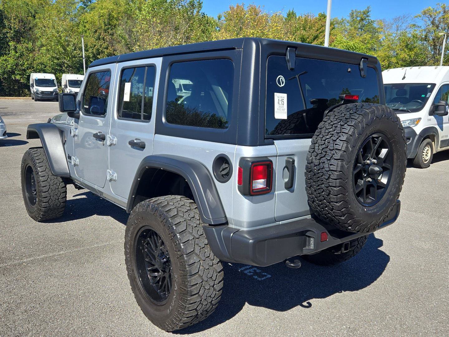 Used 2024 Jeep Wrangler Unlimited Sport AWD/4WD image 5