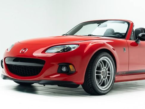 Used 2015 MAZDA MX-5 Miata Club RWD image 10