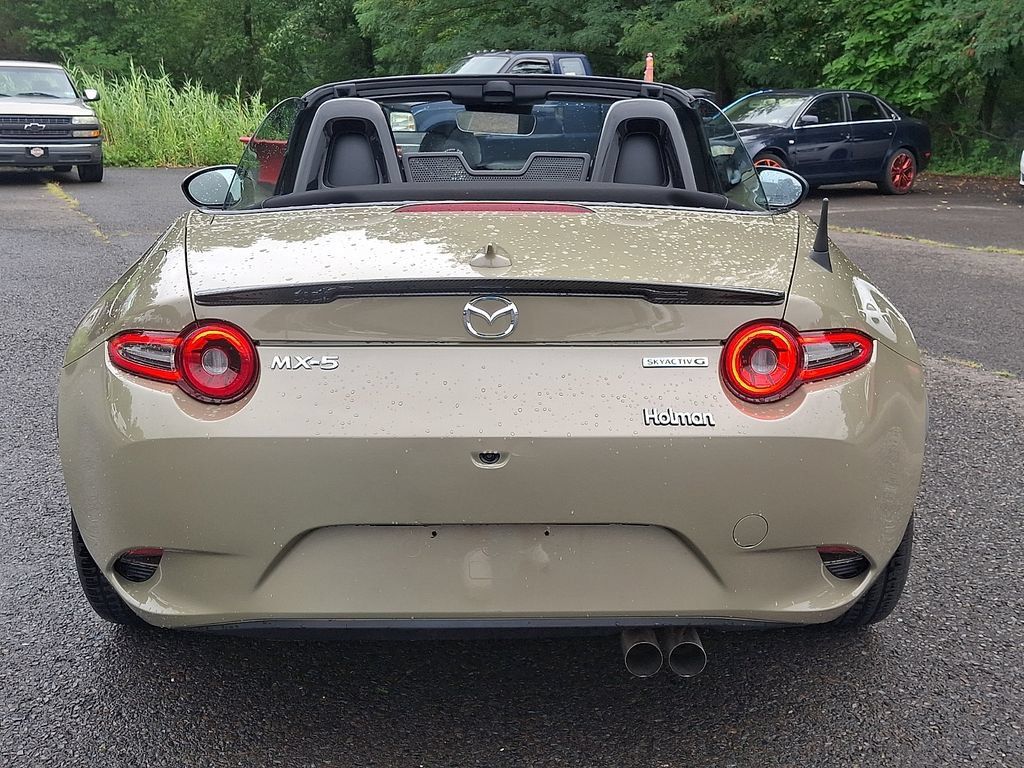 Used 2024 MAZDA MX-5 Miata Grand Touring w/ Weather Package RWD image 5