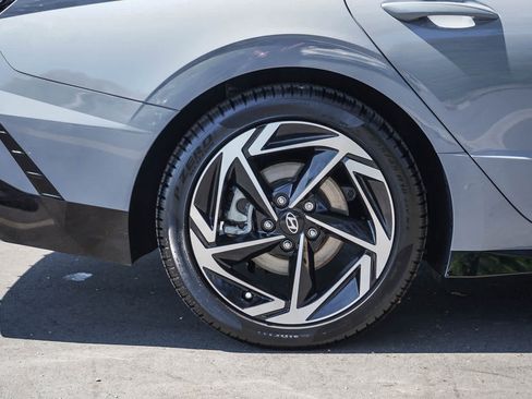Certified 2025 Hyundai Sonata SEL FWD image 8