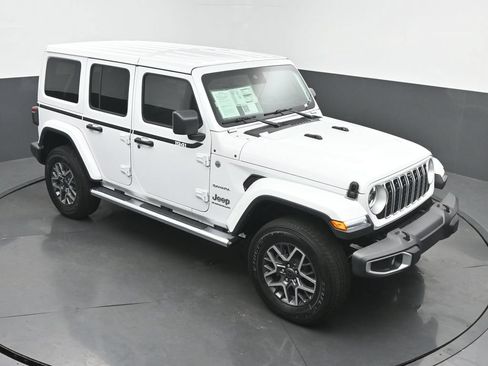 Used 2024 Jeep Wrangler Unlimited Sahara w/ Technology Group AWD/4WD image 47