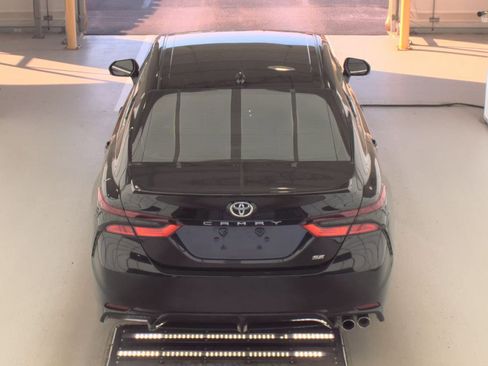 Used 2023 Toyota Camry SE FWD image 8