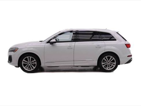 Certified 2026 Audi Q7 3.0T Premium Plus w/ Premium Plus Package AWD/4WD image 3
