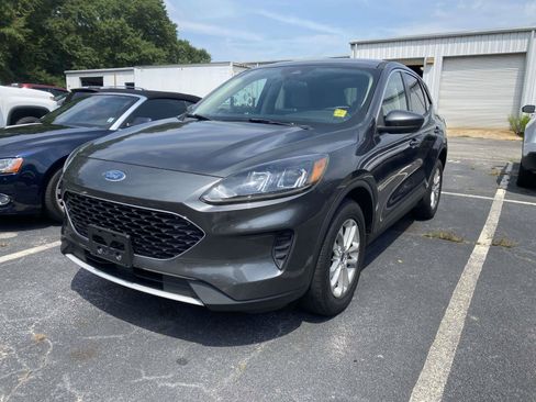 Used 2020 Ford Escape SE AWD/4WD image 3
