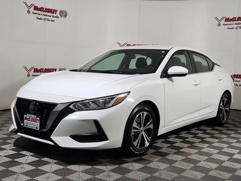 Used 2023 Nissan Sentra SV image 3