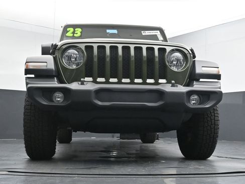 Used 2023 Jeep Wrangler Unlimited Sport AWD/4WD image 31