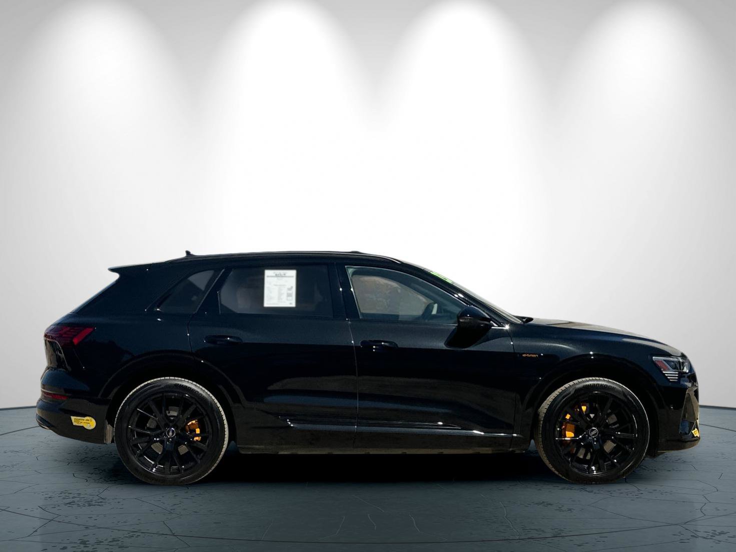Used 2023 Audi e-tron Chronos AWD/4WD image 3