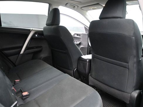 Used 2018 Toyota RAV4 XLE w/ Plus Extra Value Package AWD/4WD image 17