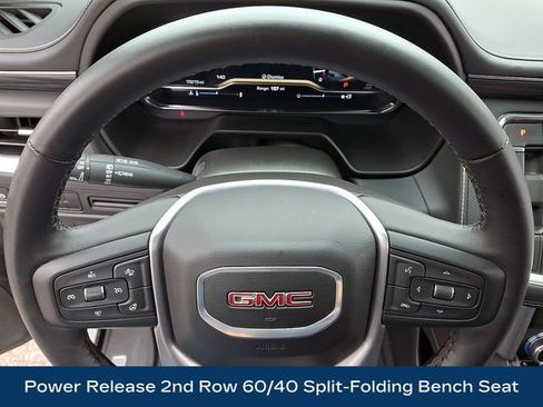 Used 2024 GMC Yukon XL SLT image 24