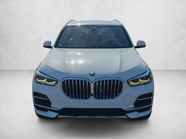 Used 2022 BMW X5 sDrive40i RWD image 2