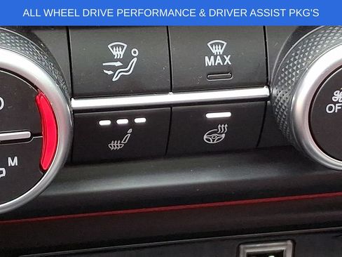 Used 2021 Alfa Romeo Giulia Ti w/ Nero Edizione AWD/4WD image 25