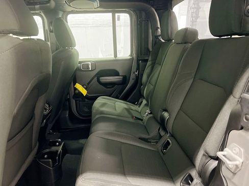 Used 2021 Jeep Gladiator Sport w/ Trailer Tow Package image 11