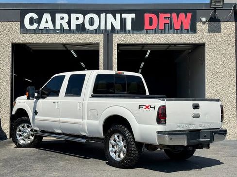 Used 2011 Ford F250 Lariat w/ Lariat Interior Pkg image 9