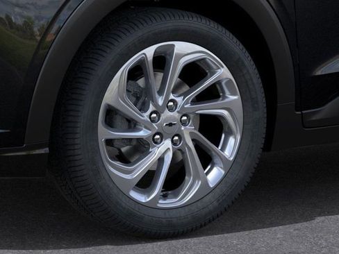 New 2027 Chevrolet Bolt LT w/ Comfort Package image 9