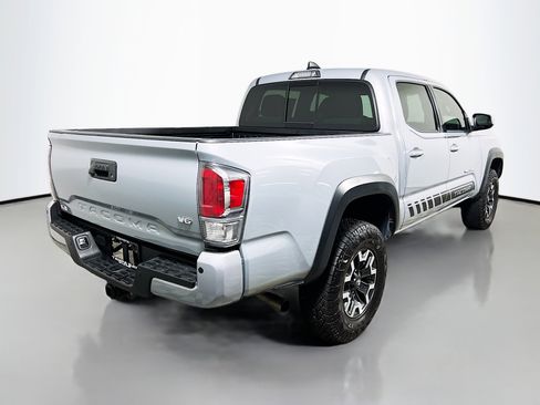 Used 2021 Toyota Tacoma TRD Off-Road image 4