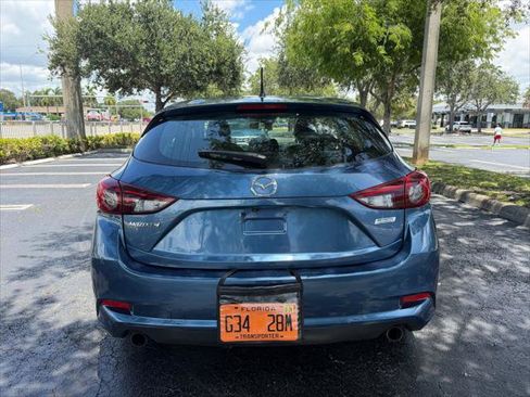 Used 2018 MAZDA MAZDA3 Sport FWD image 4